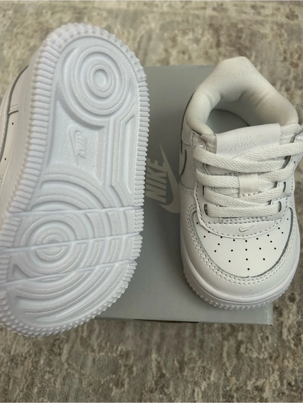 NWT Nike Kids Force 1 Low Easyon (TD) - size 4c